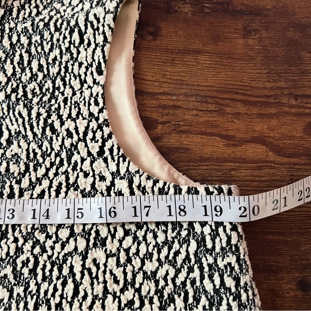 J MCLAUGHLIN XL Swing Dress Black Ivory Jacquard Leopard Print Mock Neck Mod EUC - Picture 2 of 12